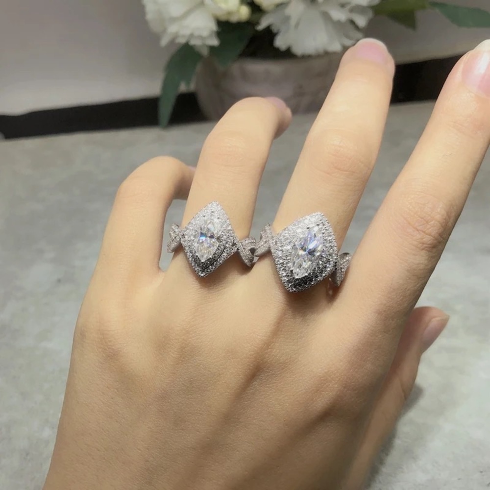 New 925 Silver Marquise Cut Style Diamond Ring - Picture 3 of 4